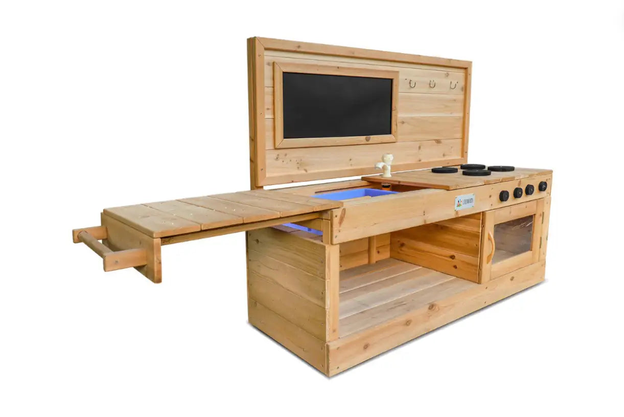 Why Mud Kitchens are a Family Favourite