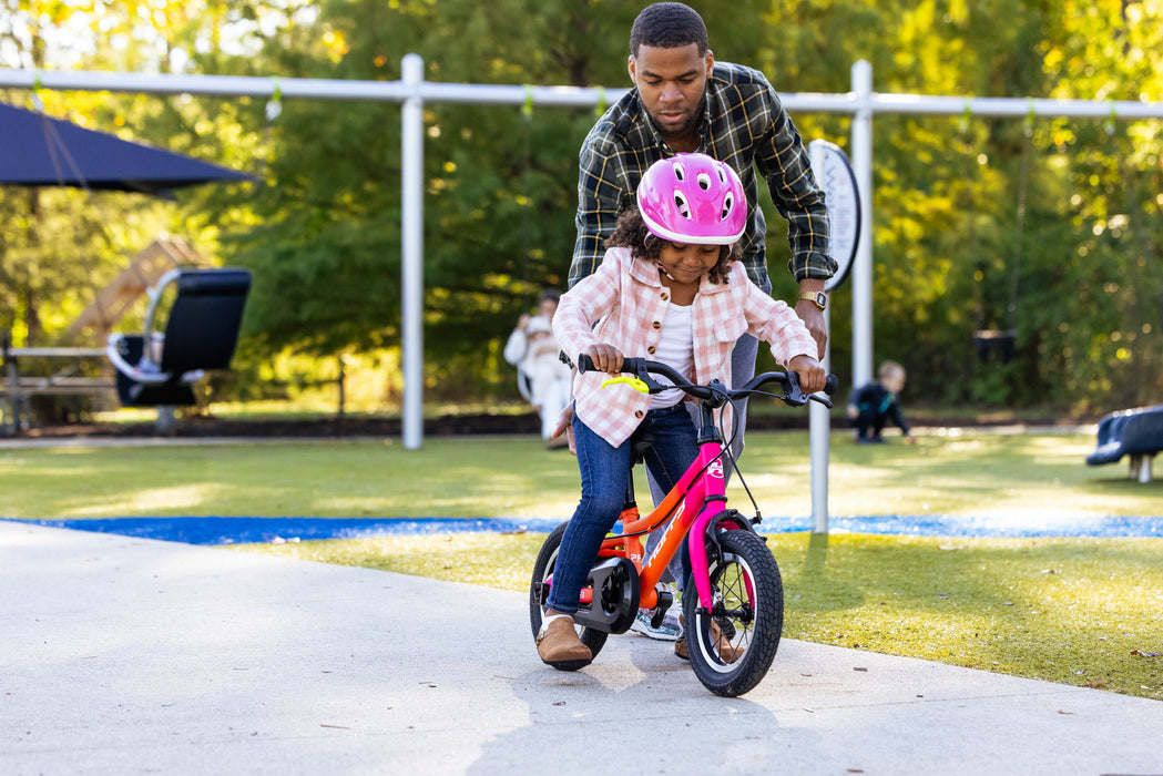 Huffy GRM 12-Inch Kids Bike girl lifestyle
