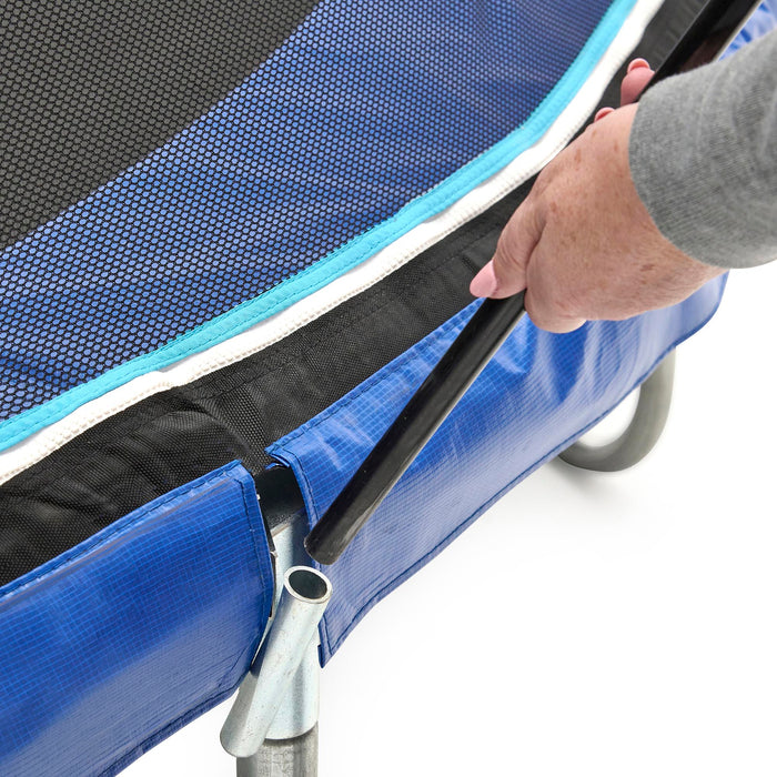 SpringZero Trampoline 10ft pole detail