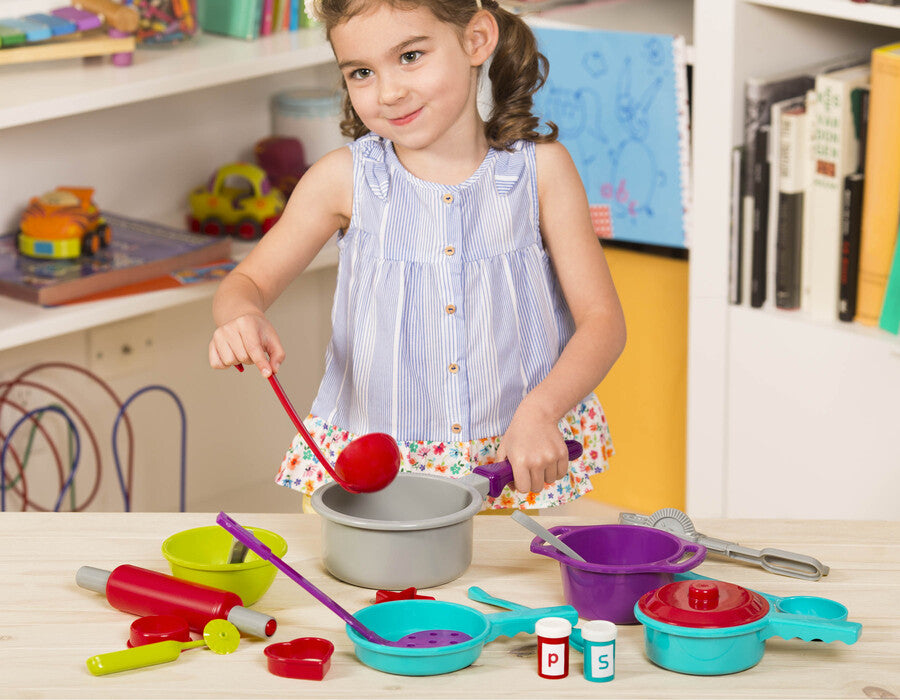 Battat Kids Kitchen Cookware Set