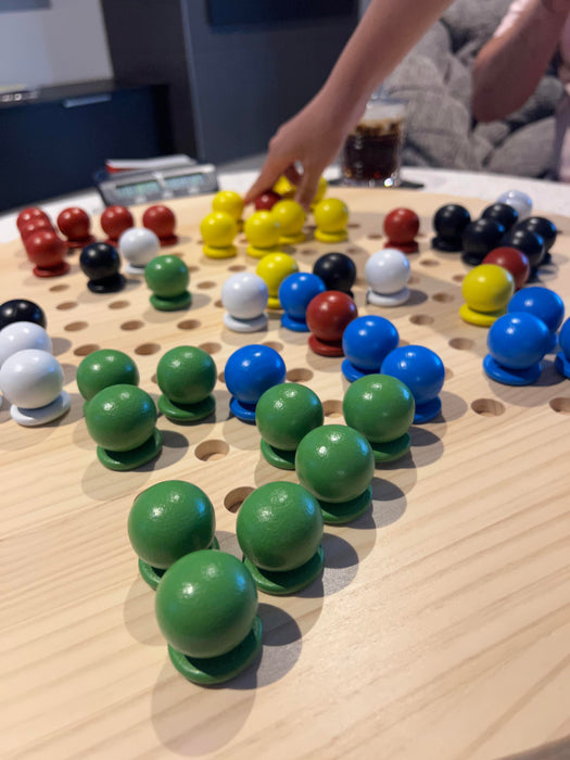 Giant Solitaire & Chinese Checkers Game