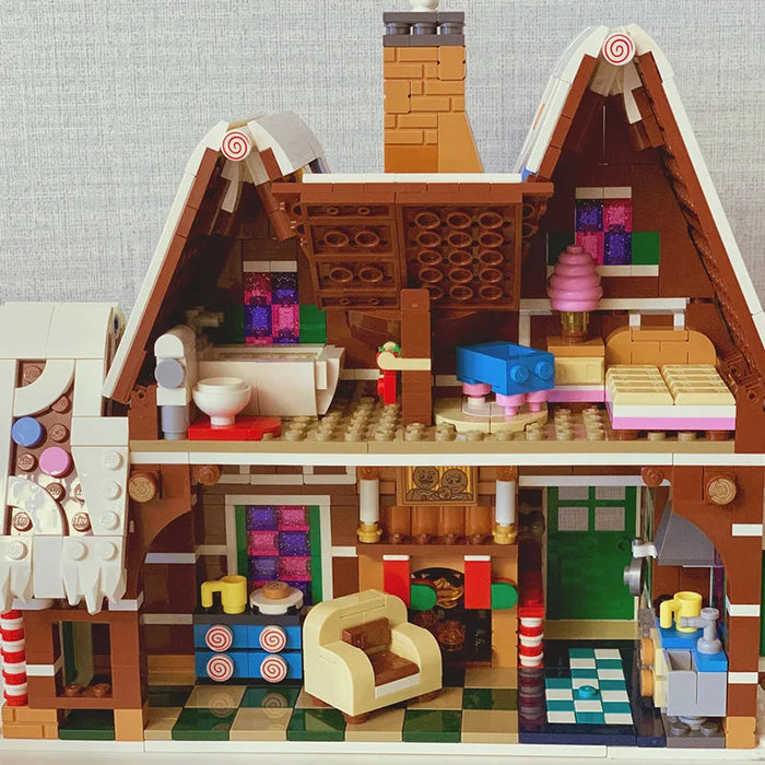 Santa's Gingerbread House Building Blocks Set