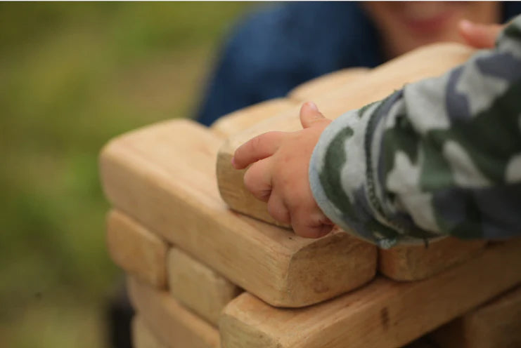 How to Play Giant Jenga