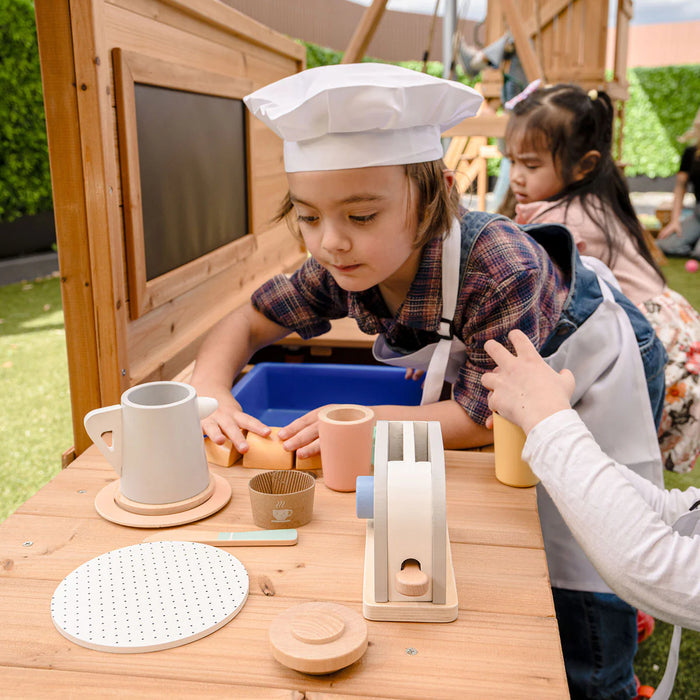 Lifespan Kids Eden mud kitchen sink detail