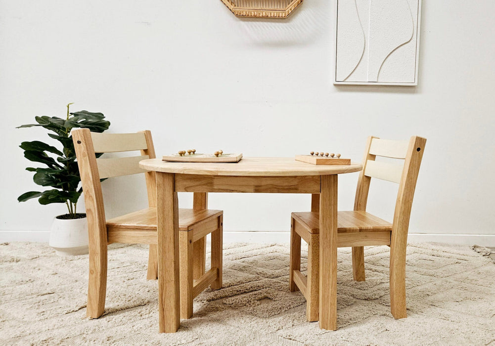 Medium Round Table with 2 Stacking Chairs