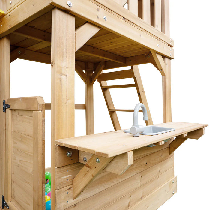 Montrose Play Centre ground-level cubby with play kitchen