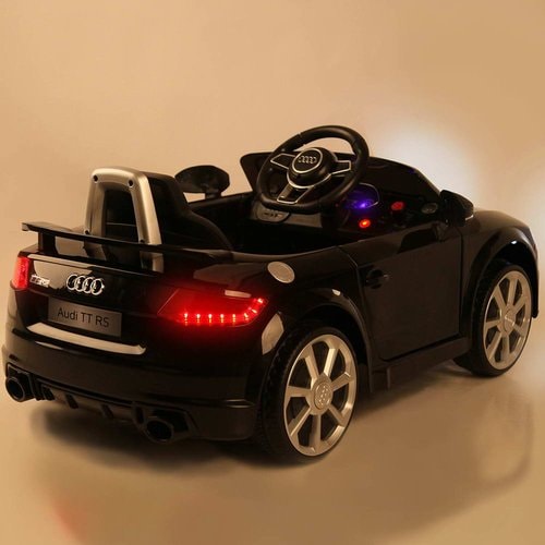 Audi TT RS Roadster - back lights on
