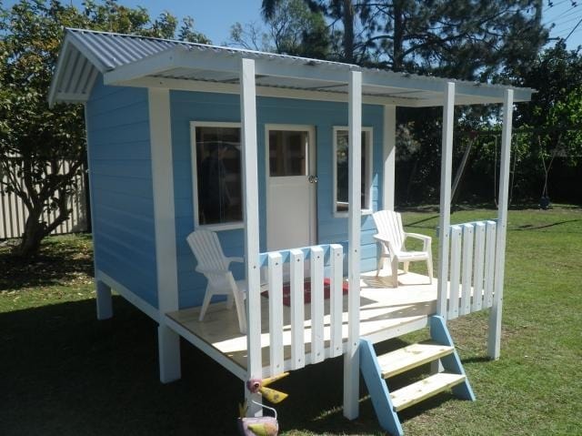 Classic Kids Cubby House